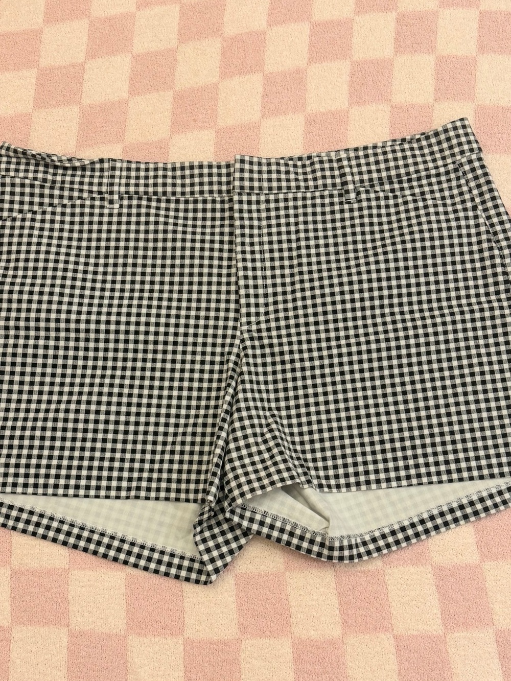 Old Navy Black and White Gingham Women’s Pixie Shorts